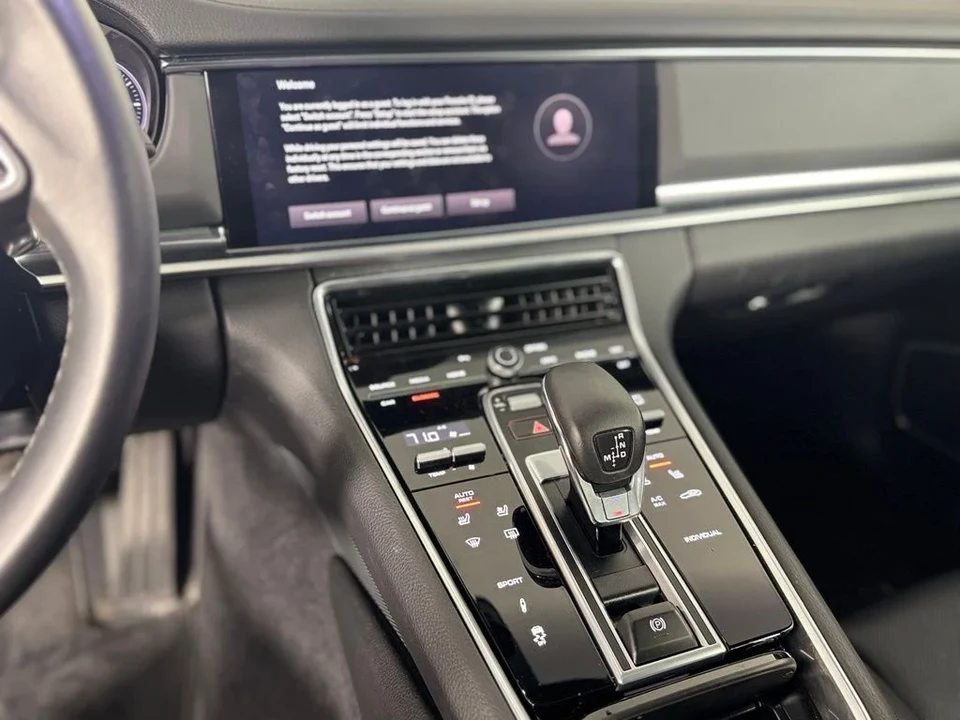 2023 Porsche 971 Panamera - Image 17 of 30