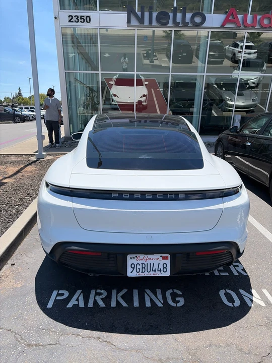 2023 Porsche Taycan - Image 3 of 5