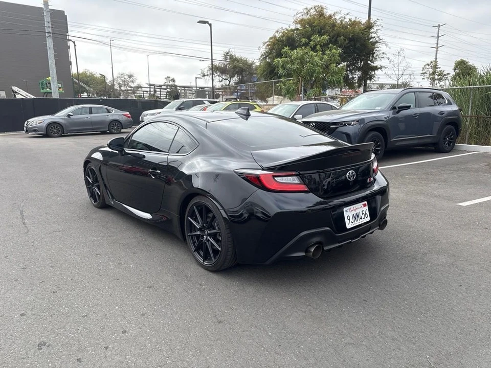 2023 Toyota GR86 2nd Gen - Image 9 of 14