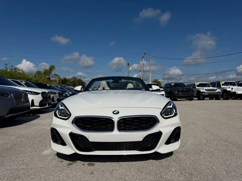 2024 BMW G29 Z4 Roadster - Image 3 of 25