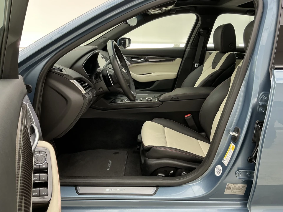 2024 Cadillac CT5-V - Image 16 of 26