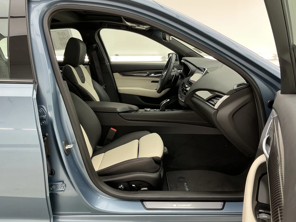 2024 Cadillac CT5-V - Image 25 of 26