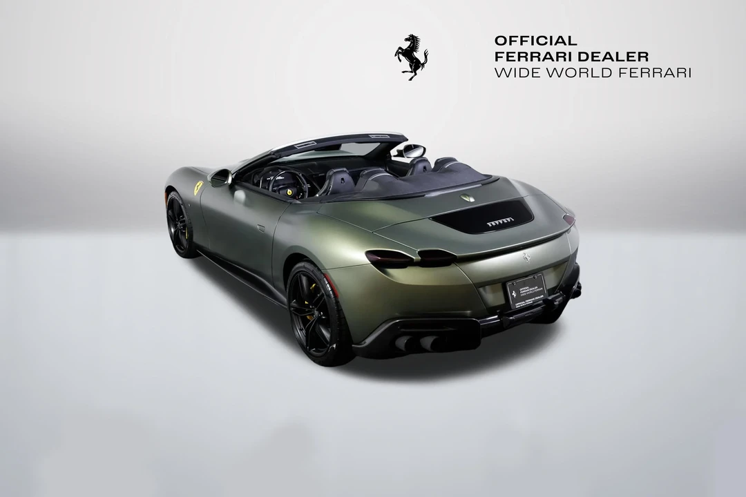 2024 Ferrari Roma Spider - Image 16 of 31