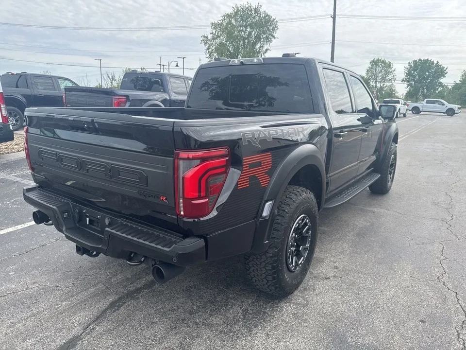 2024 Ford F-150 Raptor 14th Gen - Image 3 of 31