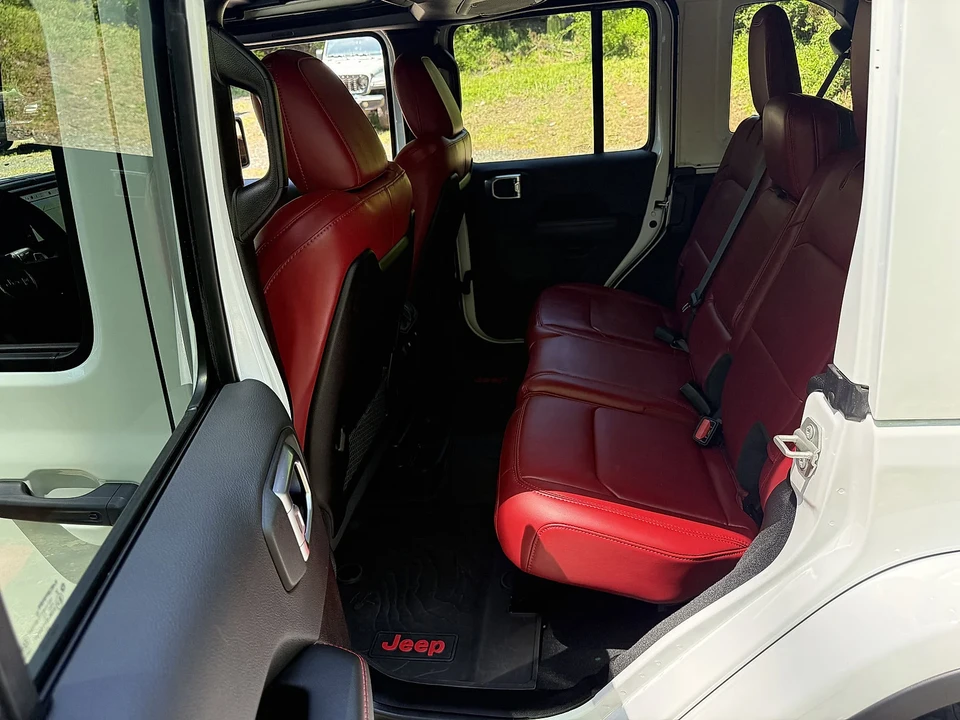 2024 Jeep JL Wrangler - Image 26 of 31