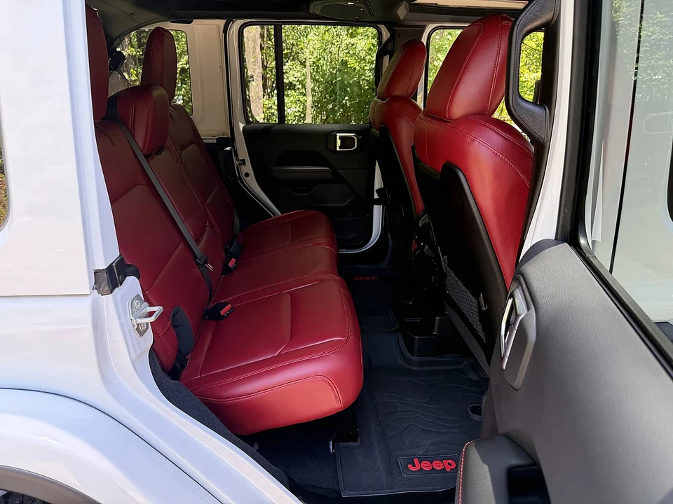 2024 Jeep JL Wrangler - Image 27 of 31