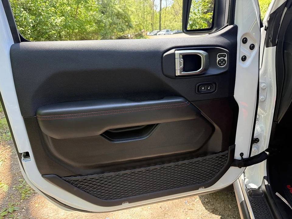 2024 Jeep JL Wrangler - Image 19 of 31