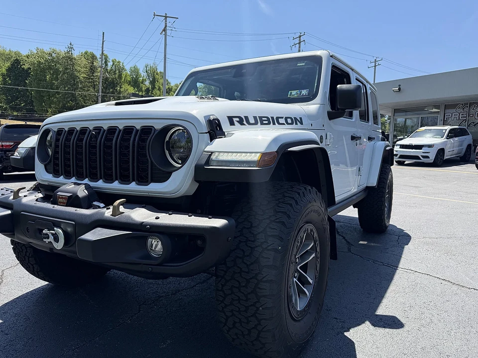 2024 Jeep JL Wrangler - Image 10 of 31