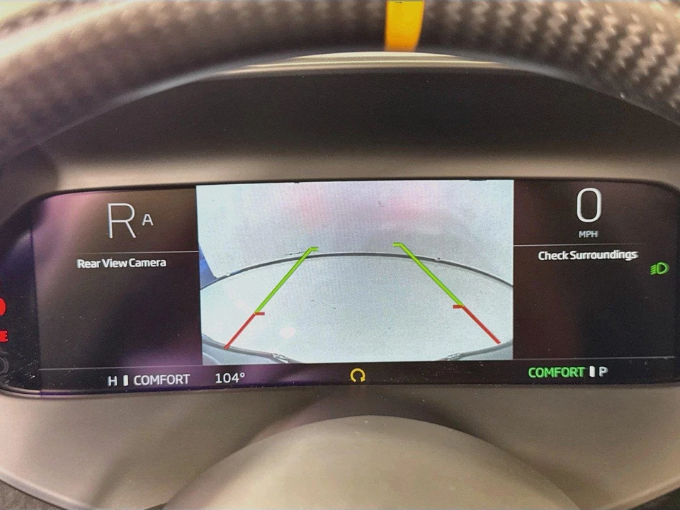 2024 McLaren 750S Spider - Image 19 of 31