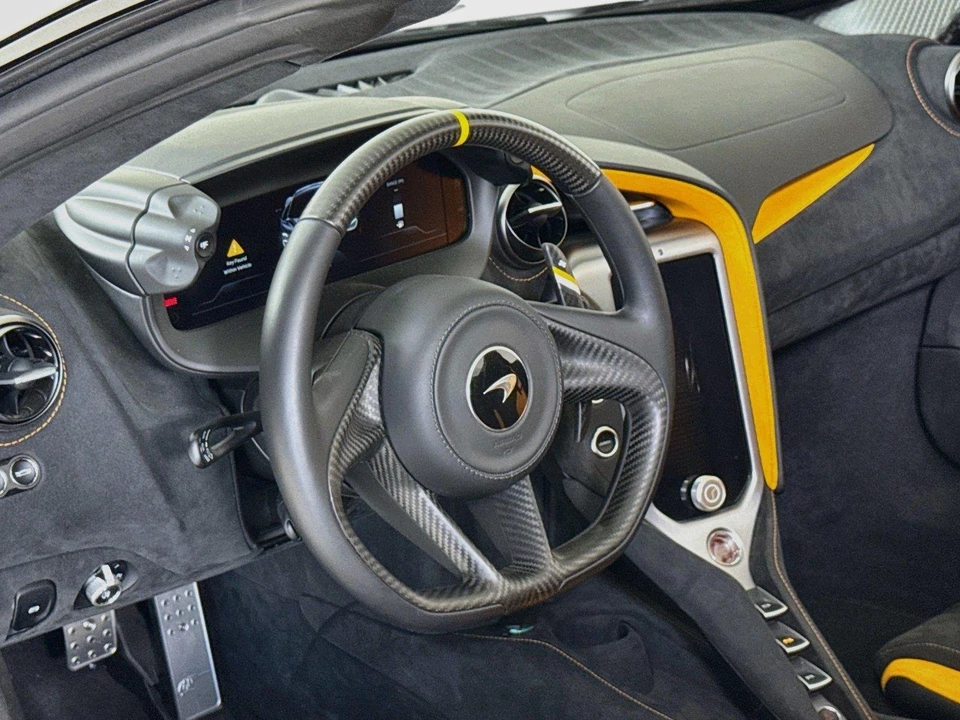 2024 McLaren 750S Spider - Image 15 of 31