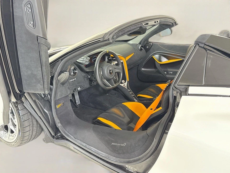 2024 McLaren 750S Spider - Image 12 of 31