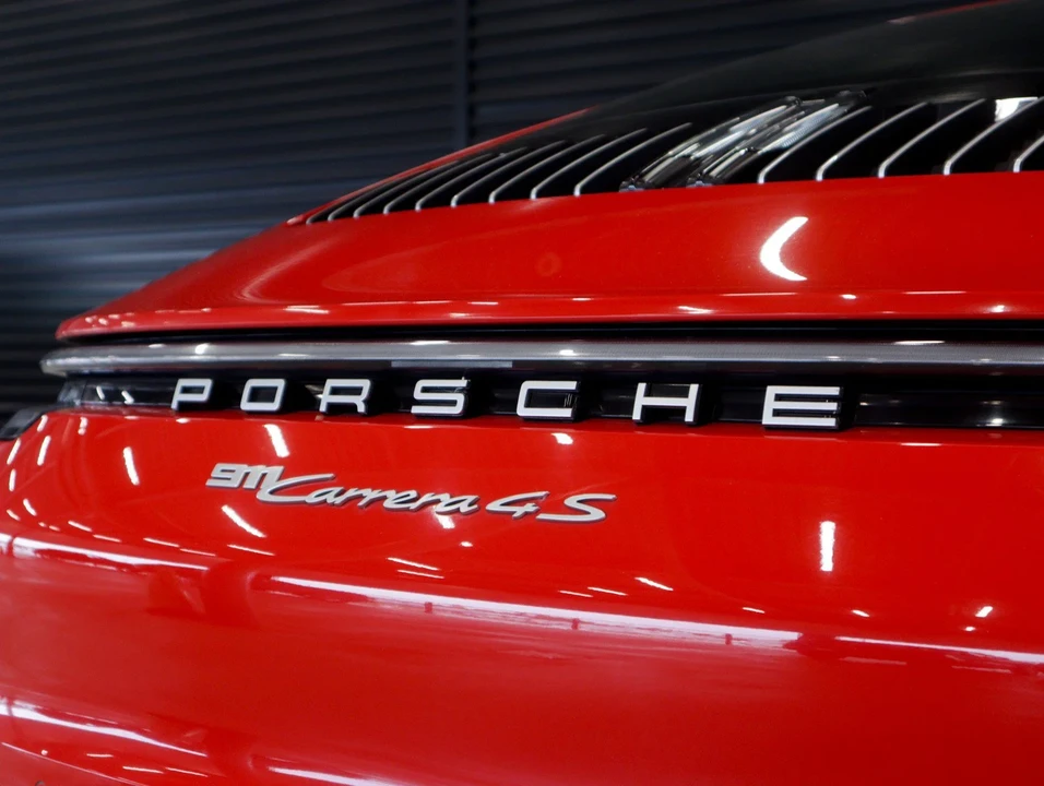 2024 Porsche 992 Carrera 4S - Image 24 of 31