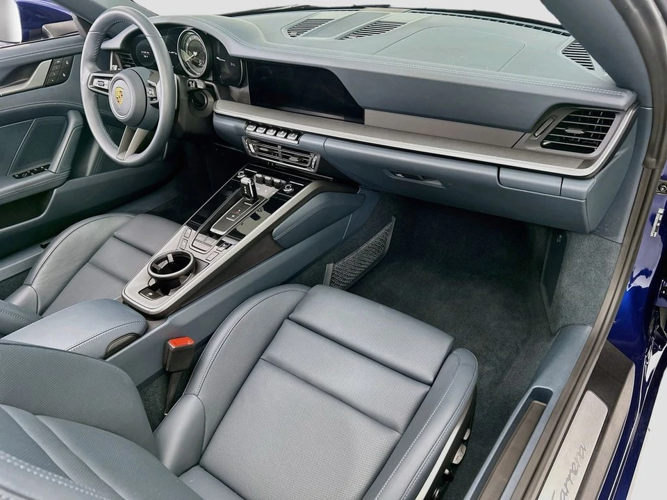 2024 Porsche 992 Carrera - Image 19 of 31