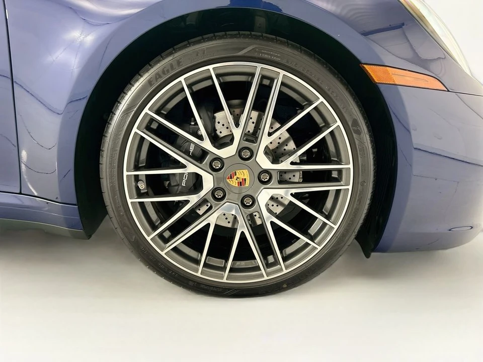 2024 Porsche 992 Carrera - Image 29 of 31