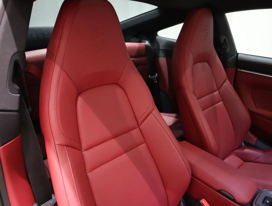 2024 Porsche 992 Carrera S - Image 14 of 31