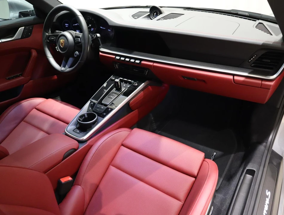 2024 Porsche 992 Carrera S - Image 13 of 31