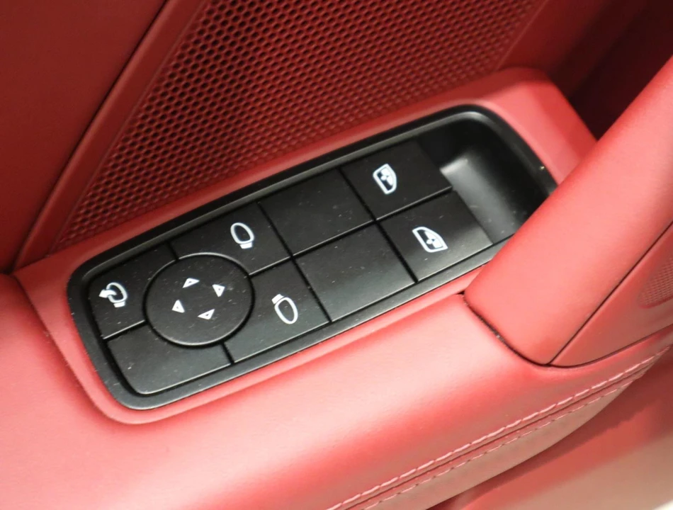 2024 Porsche 992 Carrera S - Image 21 of 31
