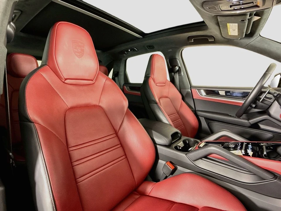 2024 Porsche 9Y0/9Y3 Cayenne - Image 13 of 31