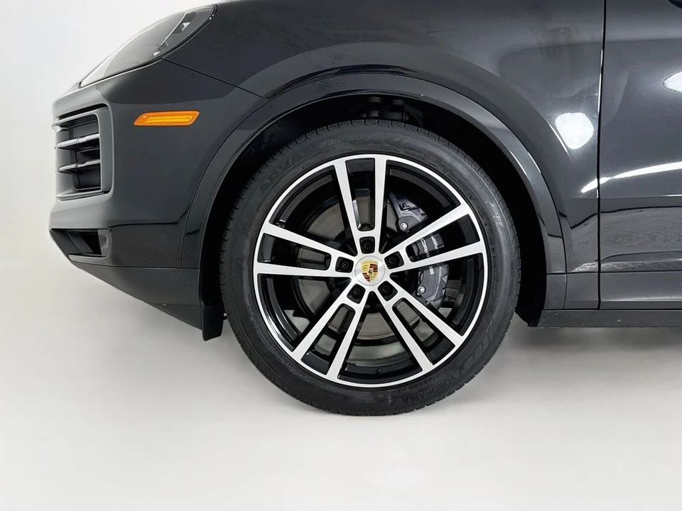 2024 Porsche 9Y0/9Y3 Cayenne - Image 31 of 31