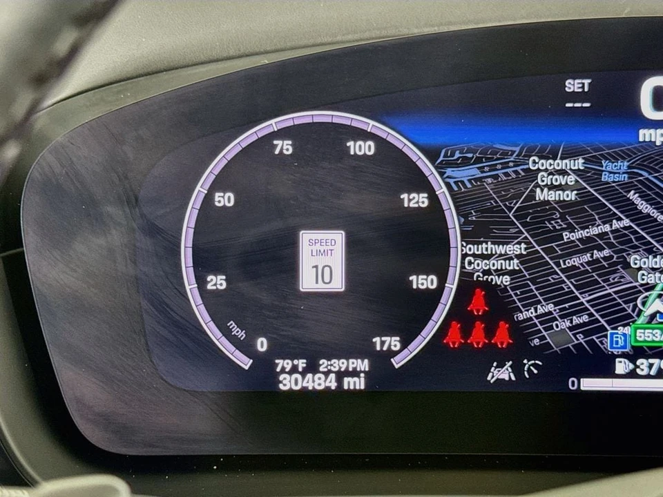2024 Porsche 9Y0/9Y3 Cayenne - Image 10 of 31