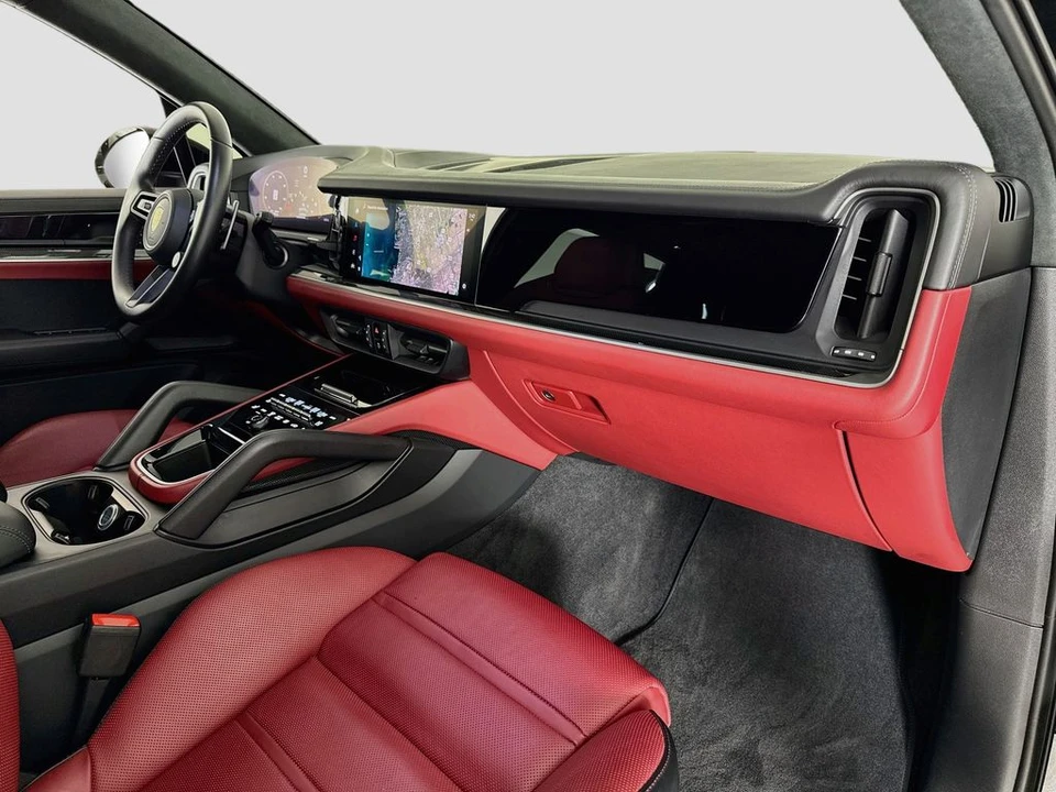 2024 Porsche 9Y0/9Y3 Cayenne - Image 12 of 31