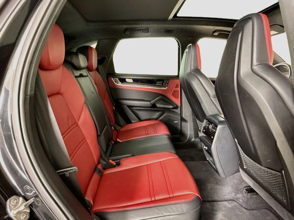 2024 Porsche 9Y0/9Y3 Cayenne - Image 14 of 31
