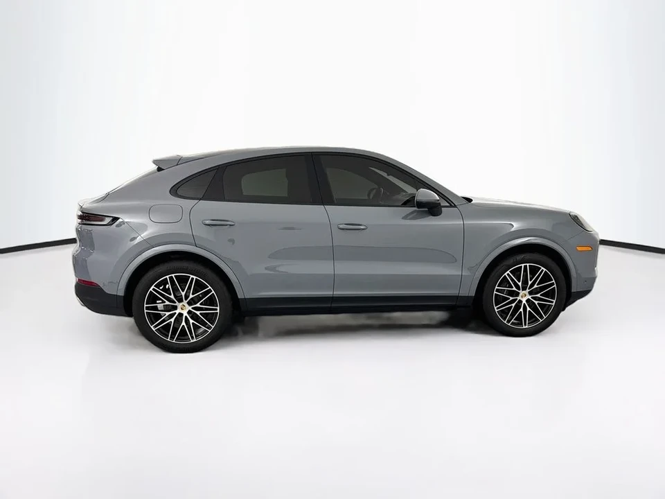 2024 Porsche 9Y0/9Y3 Cayenne Coupe - Image 4 of 31