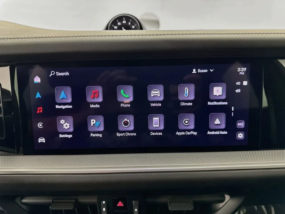 2024 Porsche 9Y0/9Y3 Cayenne Coupe - Image 15 of 31