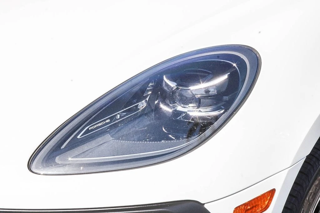 2024 Porsche Macan - Image 4 of 27