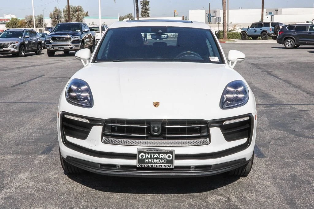 2024 Porsche Macan - Image 2 of 27