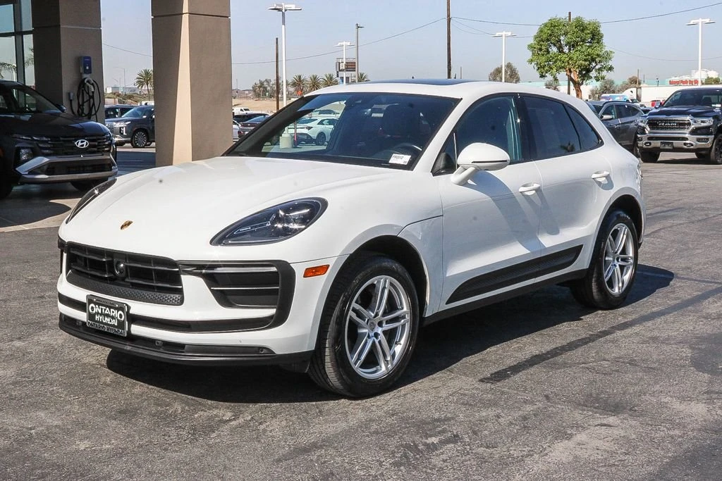 2024 Porsche Macan - Image 3 of 27