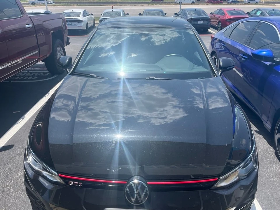 2024 Volkswagen GTI Mk8 - Image 2 of 17
