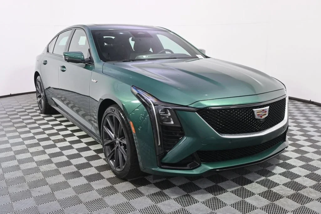 2025 Cadillac CT5-V - Image 9 of 31