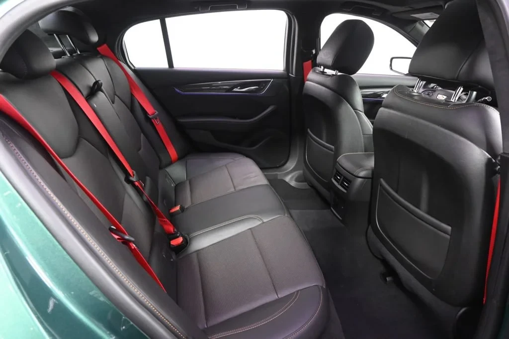 2025 Cadillac CT5-V - Image 18 of 31