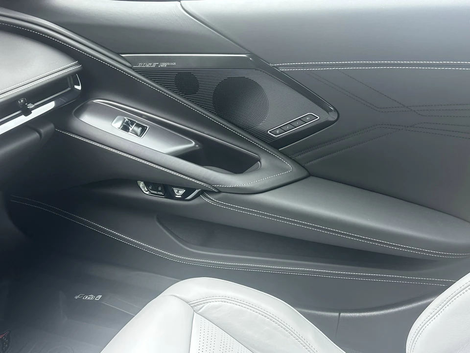 2025 Chevrolet Corvette C8 Z06 - Image 27 of 31