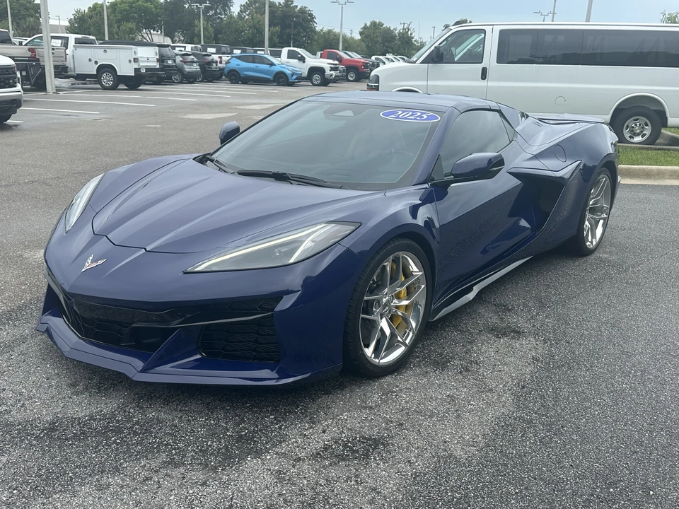 2025 Chevrolet Corvette C8 Z06 - Image 5 of 31