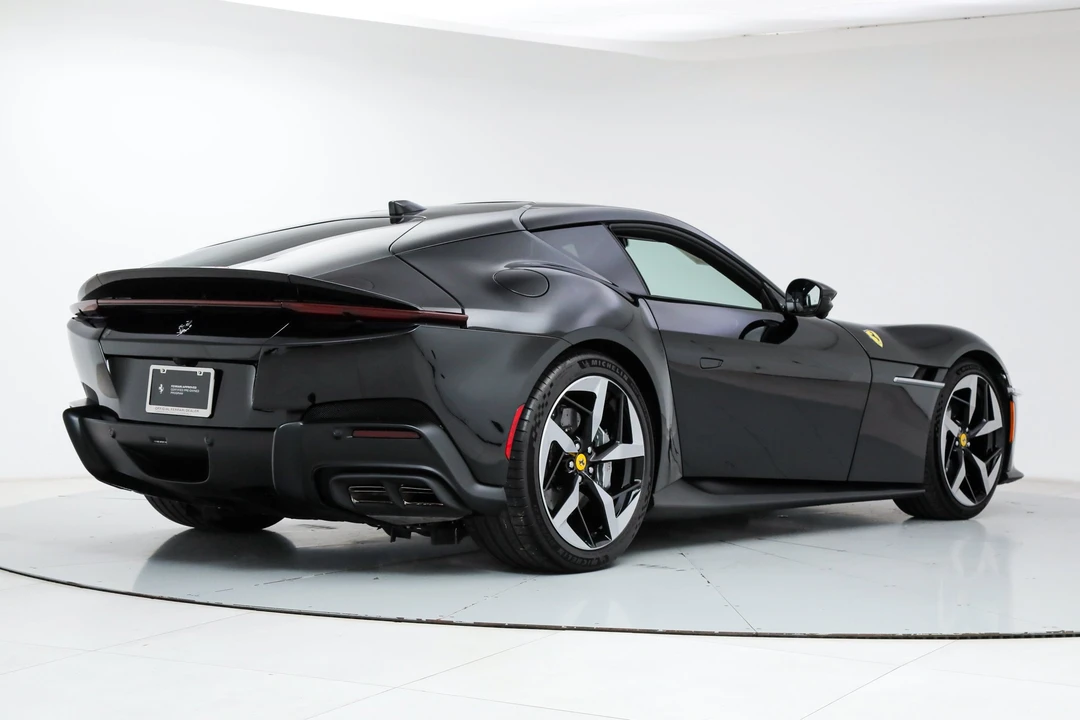 2025 Ferrari 12Cilindri - Image 8 of 31