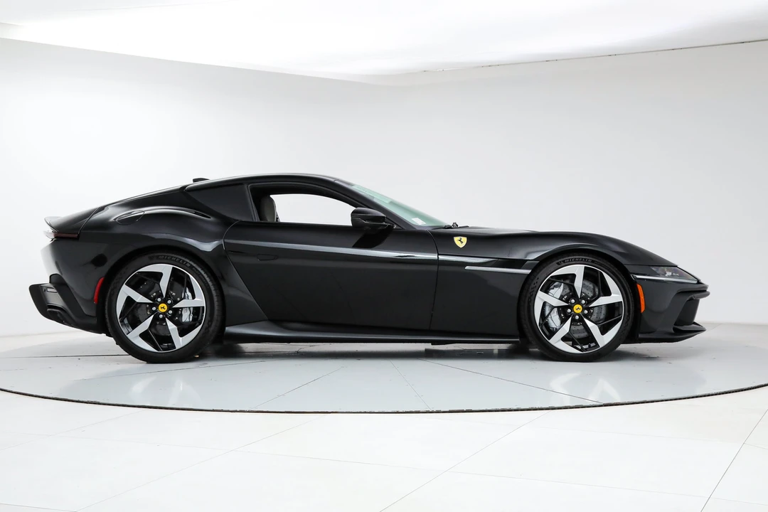2025 Ferrari 12Cilindri - Image 9 of 31