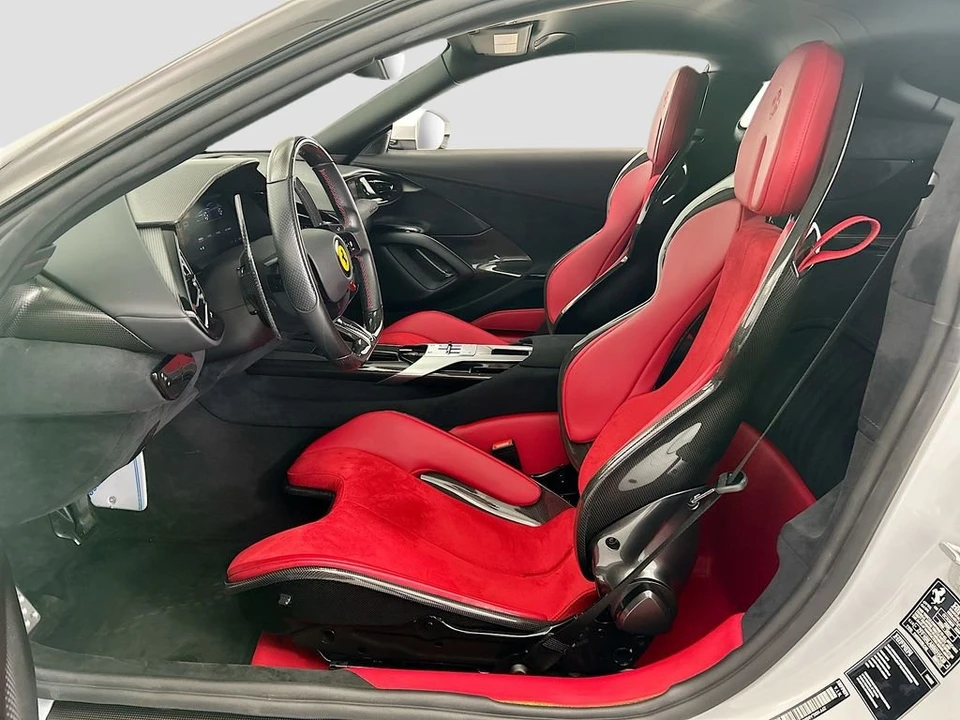 2025 Ferrari 12Cilindri - Image 17 of 30