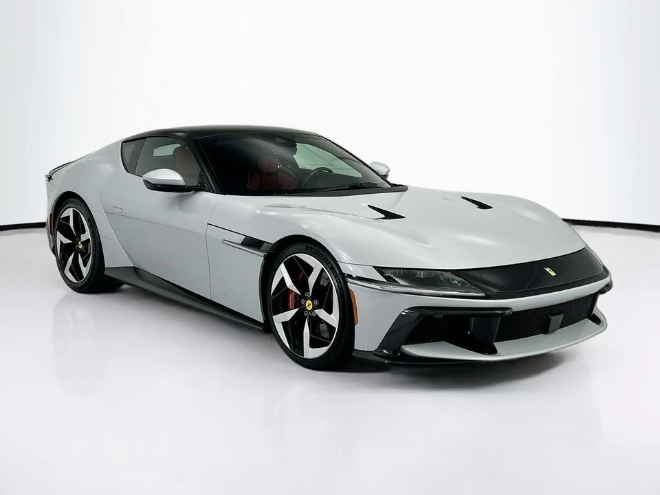 2025 Ferrari 12Cilindri - Image 3 of 30