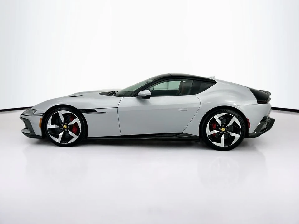 2025 Ferrari 12Cilindri - Image 8 of 30