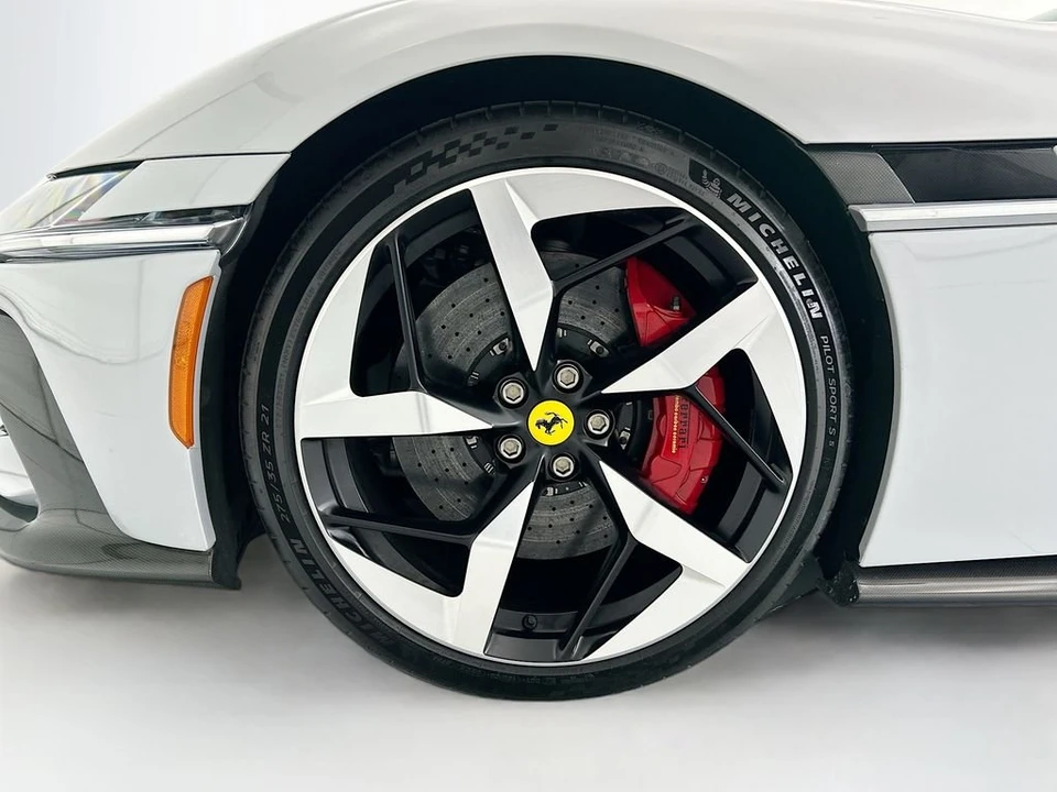 2025 Ferrari 12Cilindri - Image 24 of 30