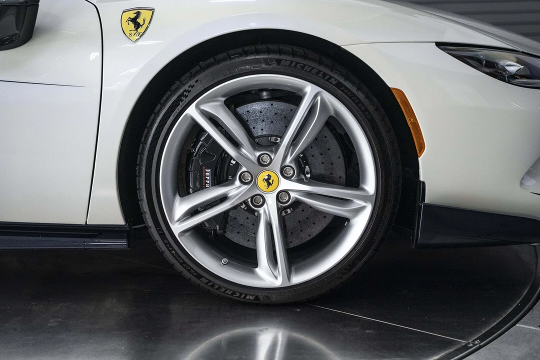 2025 Ferrari 296 GTS - Image 27 of 31