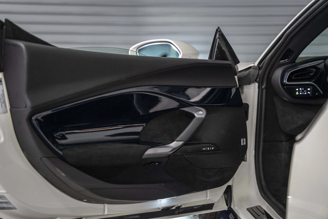 2025 Ferrari 296 GTS - Image 30 of 31