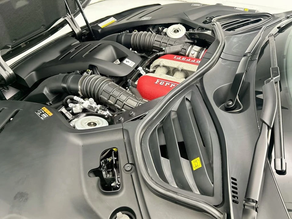 2025 Ferrari Purosangue - Image 29 of 31