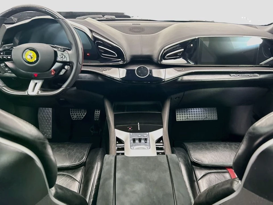 2025 Ferrari Purosangue - Image 13 of 31
