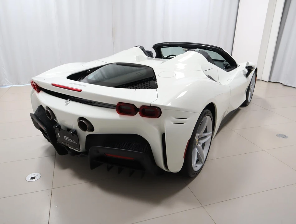 2025 Ferrari SF90 Spider - Image 10 of 31