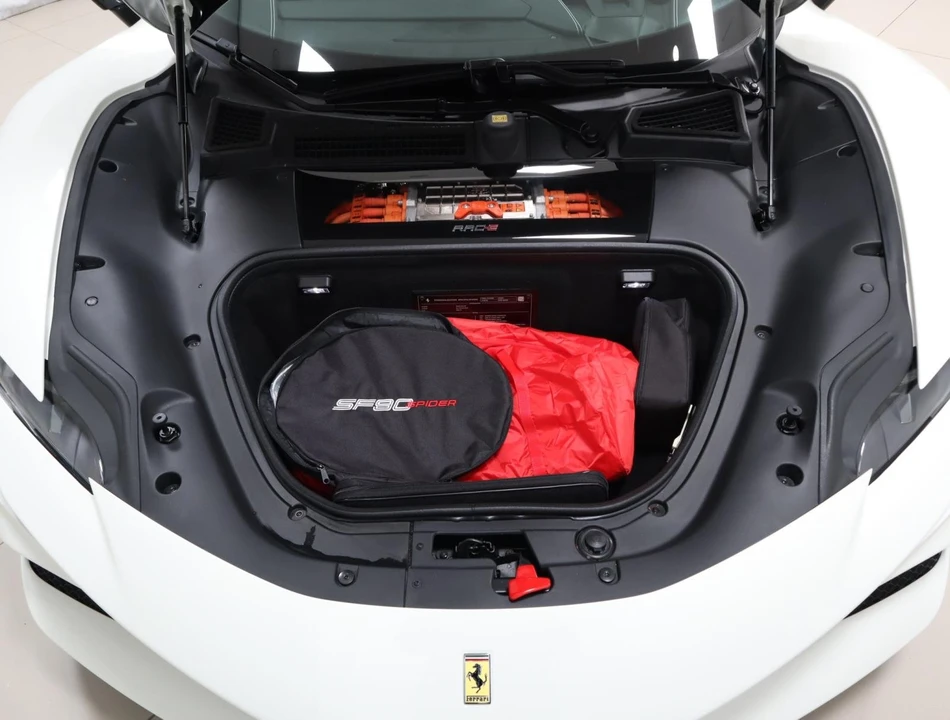2025 Ferrari SF90 Spider - Image 21 of 31