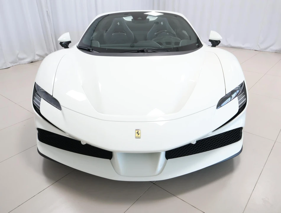 2025 Ferrari SF90 Spider - Image 4 of 31