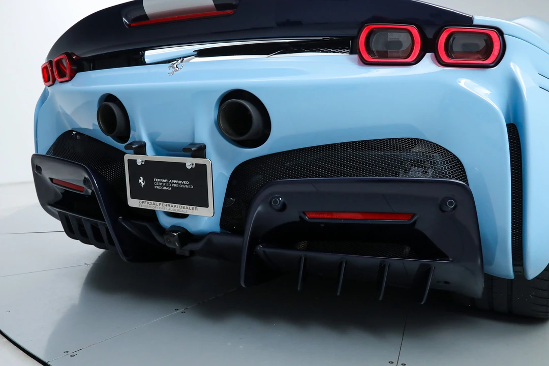 2025 Ferrari SF90 Spider - Image 19 of 31